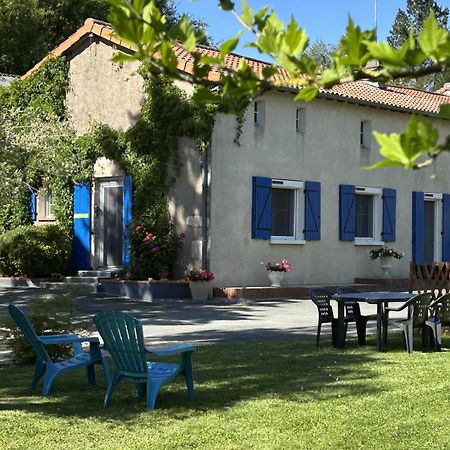 Gite Marguerite - Au Coeur De La Campagne La Petite-Boissiere Esterno foto