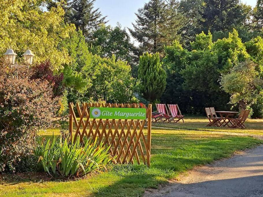 Gite Marguerite - Au Coeur De La Campagne La Petite-Boissiere Esterno foto