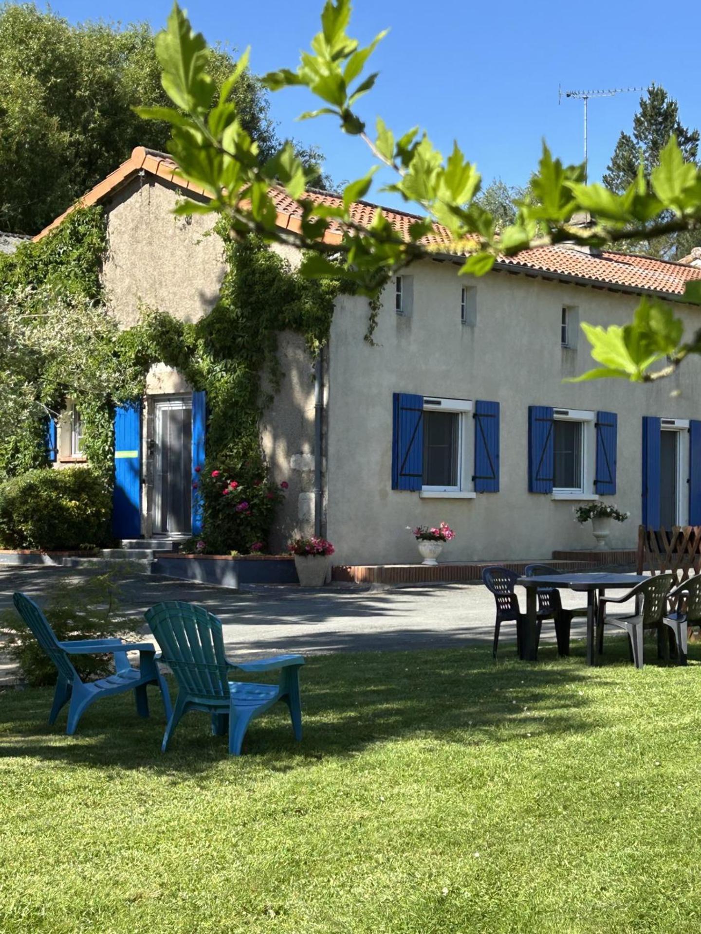 Gite Marguerite - Au Coeur De La Campagne La Petite-Boissiere Esterno foto